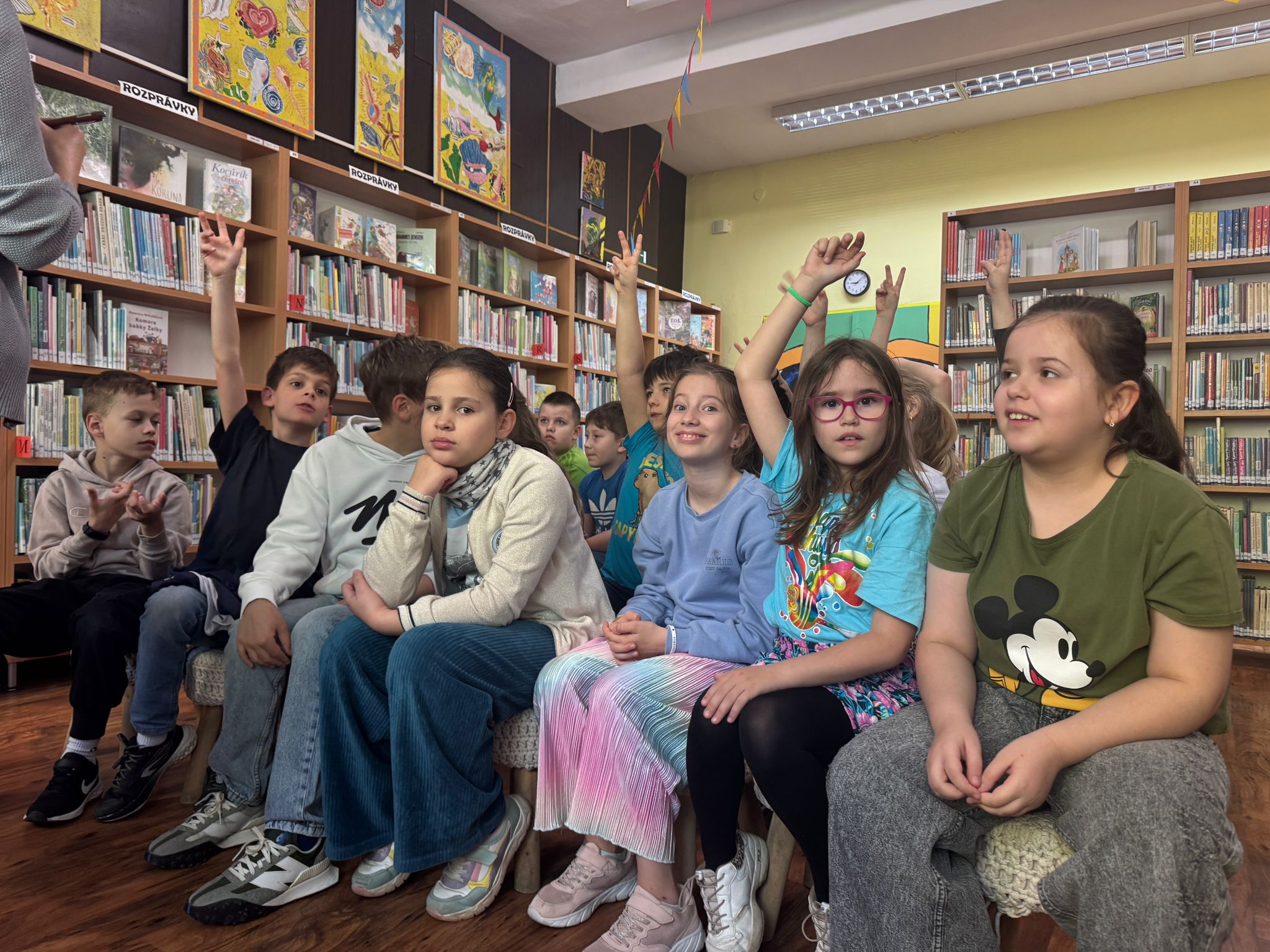 V pondelok 20.4. sa 3.A zúčastnila návštevy Krajskej knižnice Karola Kmeťka v Nitre. 📚